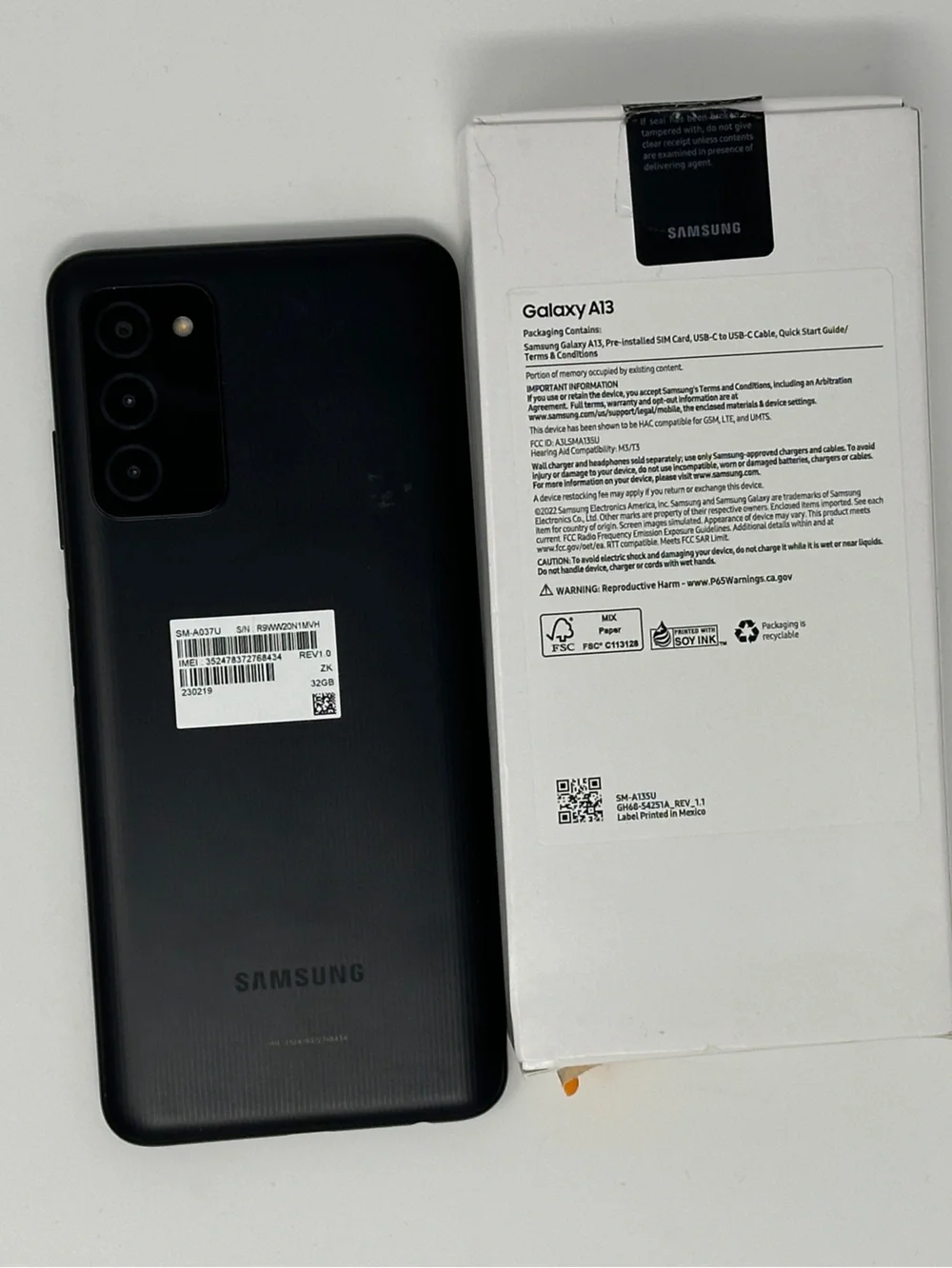 Samsung Galaxy A13 Black Verizon Smartphone + Box, charging cable, instructions